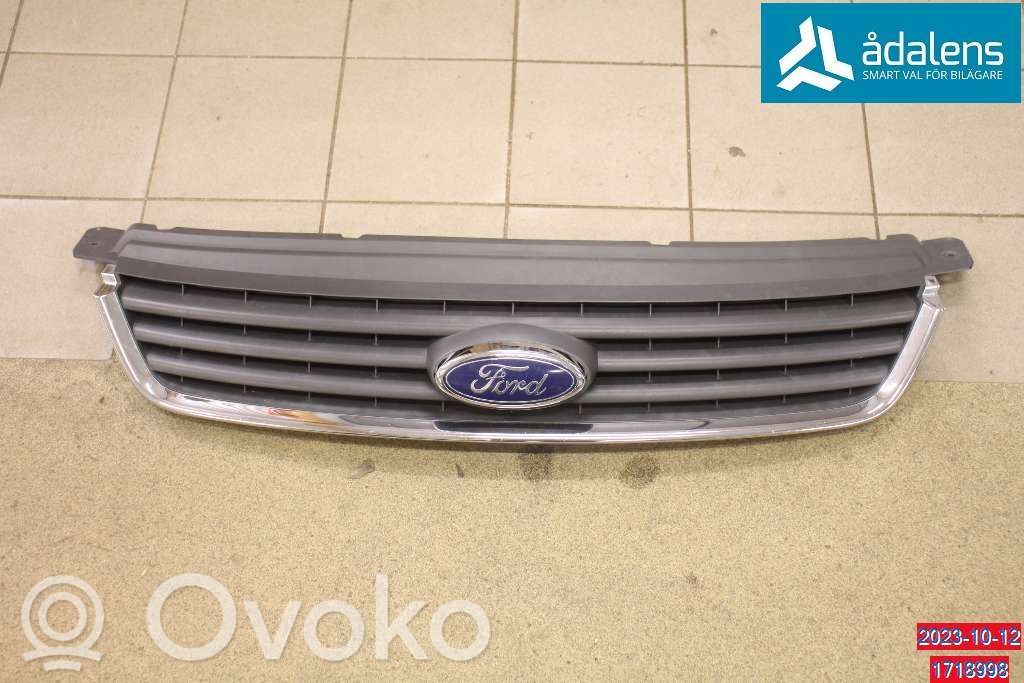 Ford Kuga I Etupuskurin alempi jäähdytinsäleikkö 