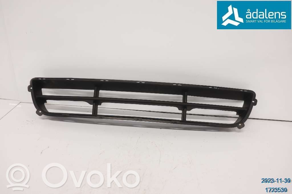 KIA Ceed Apakšējais režģis (trīsdaļīgs) 