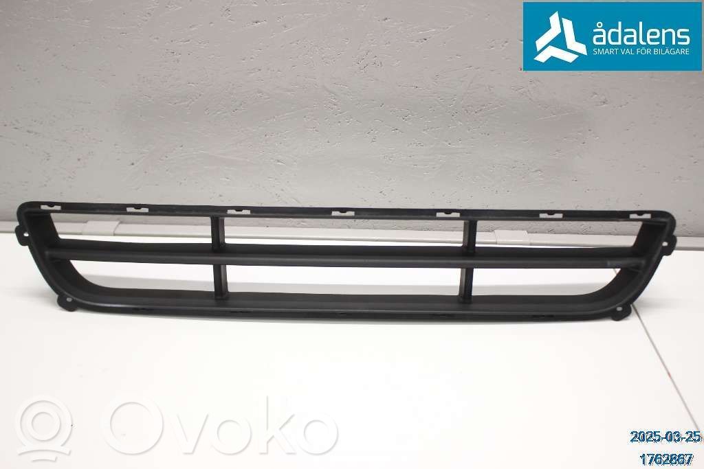 KIA Ceed Apakšējais režģis (trīsdaļīgs) 