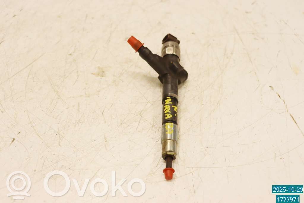 Fuel injector   16600EC00A,07J12334