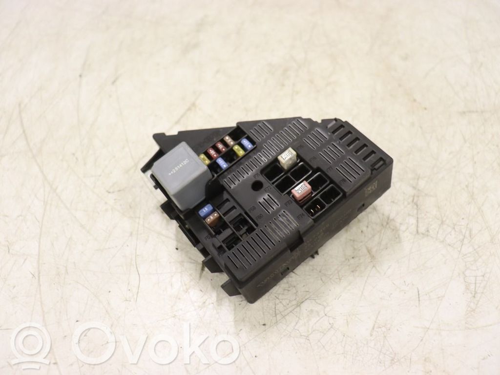 Volvo XC90 Fuse module 