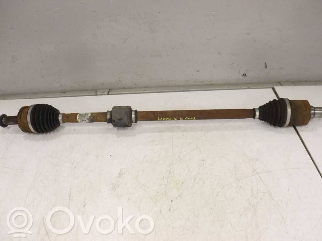 KIA Ceed Etuvetoakseli 