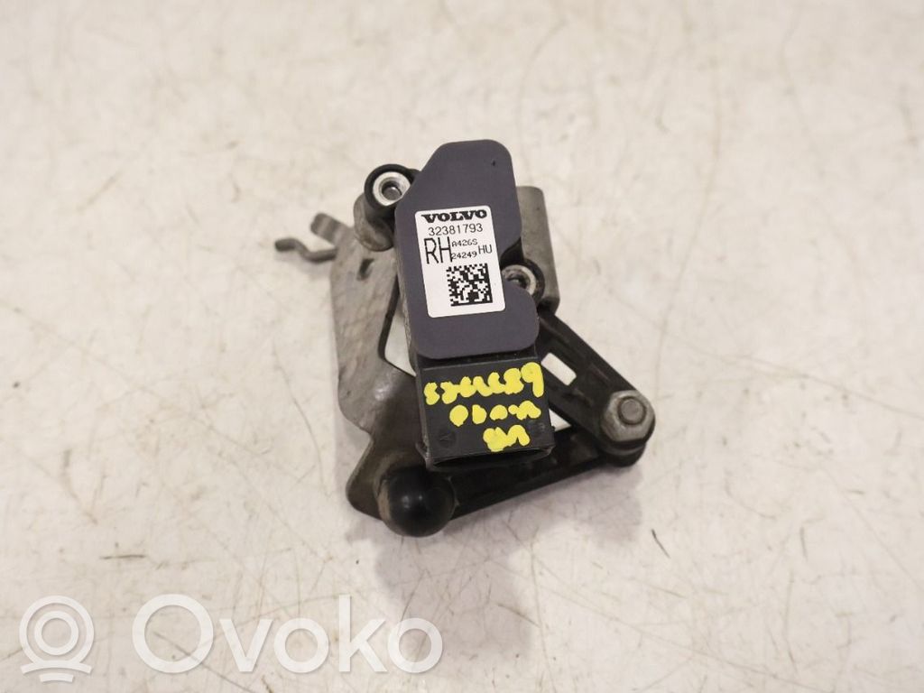 Volvo S90, V90 Headlight/headlamp level sensor 