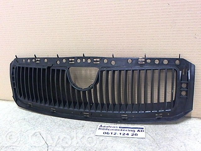 Skoda Fabia Mk1 (6Y) Griglia superiore del radiatore paraurti anteriore