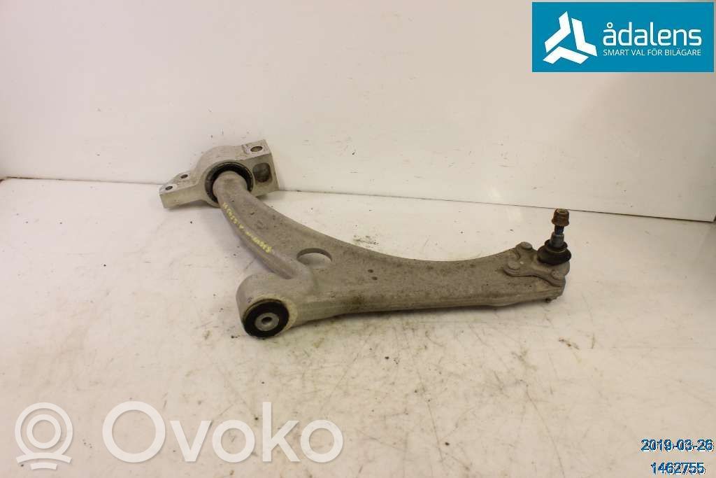 Audi Q3 8U Braccio di controllo sospensione anteriore inferiore/braccio oscillante