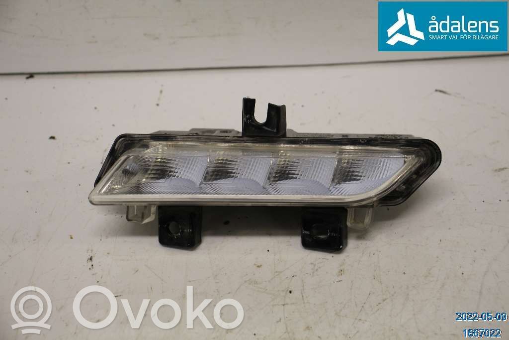 Etusuuntavilkku   266059493R,89208551