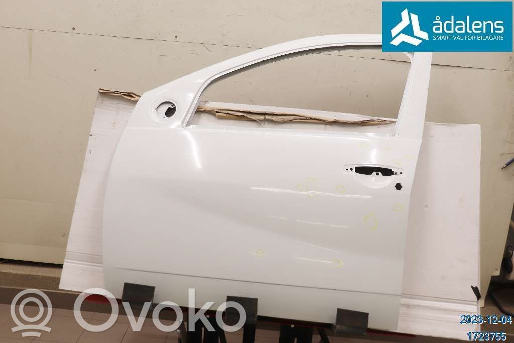 Dacia Duster Durvis 