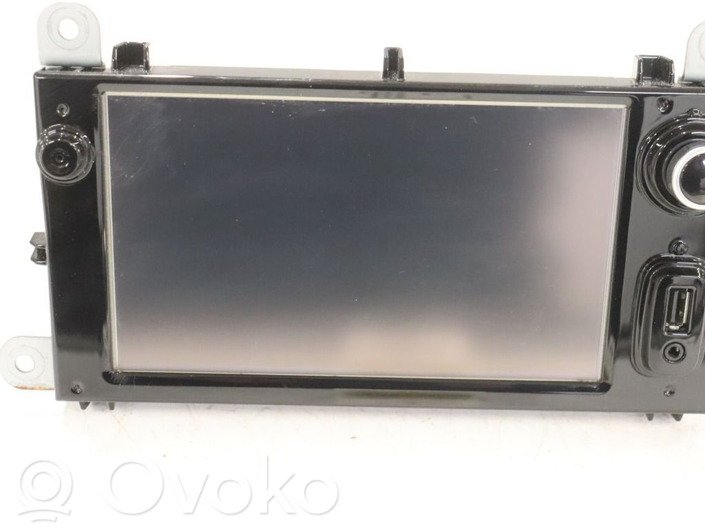 Renault Clio IV Radio/CD/DVD/GPS head unit 
