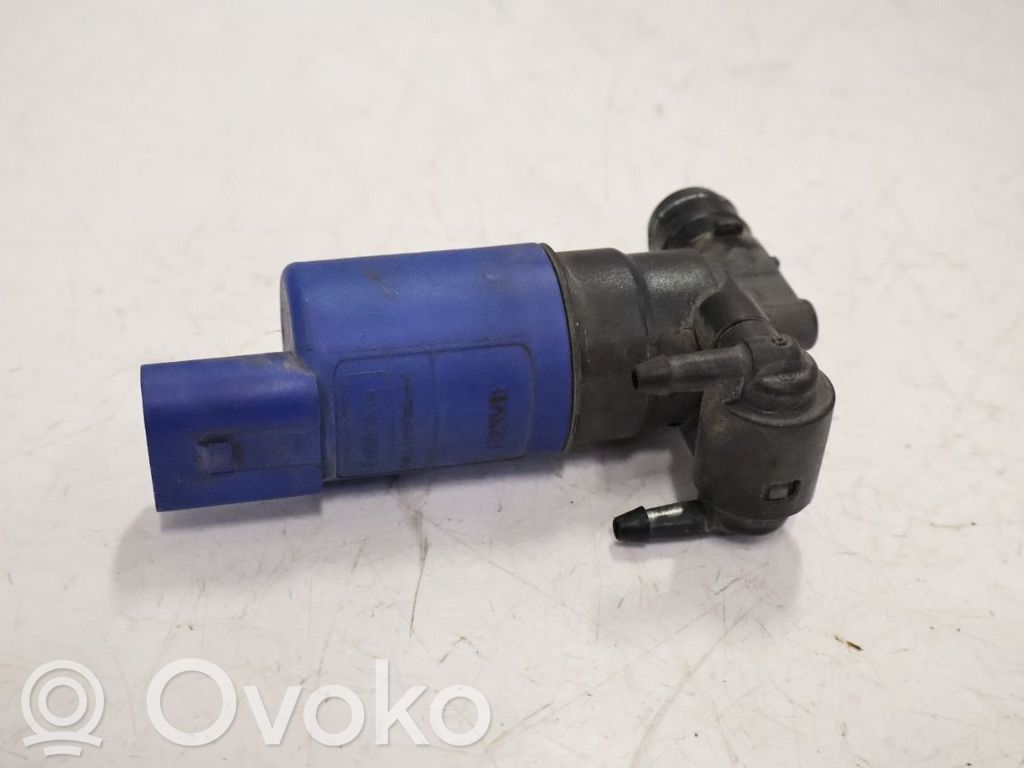 Volvo S60 Windscreen/windshield washer pump 