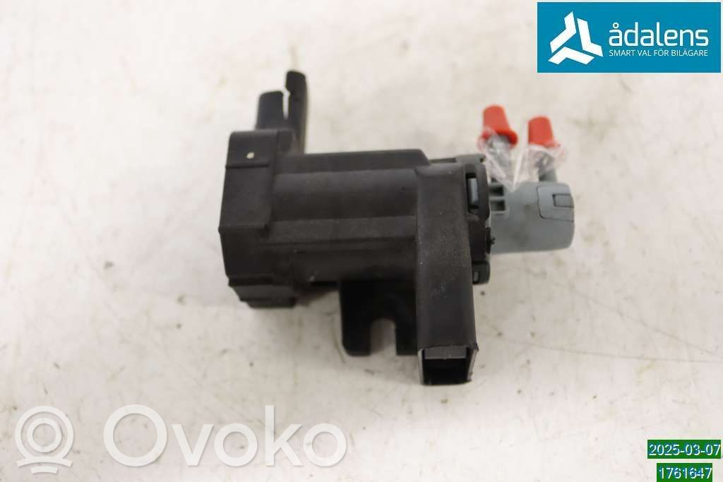 Volvo V60 Válvula de vacío 