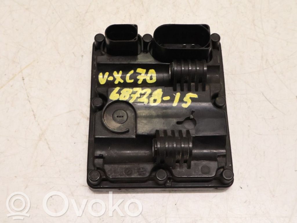 Volvo XC70 Transfer box differential control unit 