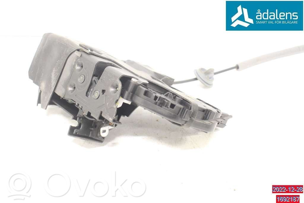 Volvo XC70 Silniczek / Siłownik zamka centralnego 