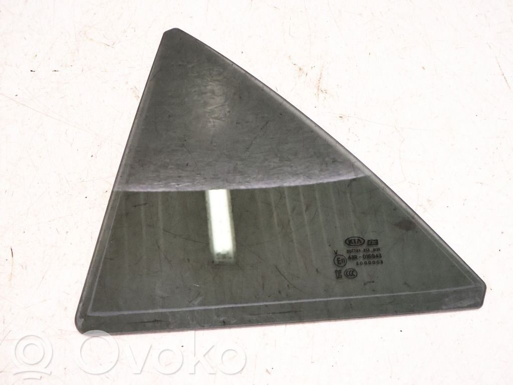 KIA Rio Ventanilla de ventilación de la puerta trasera 