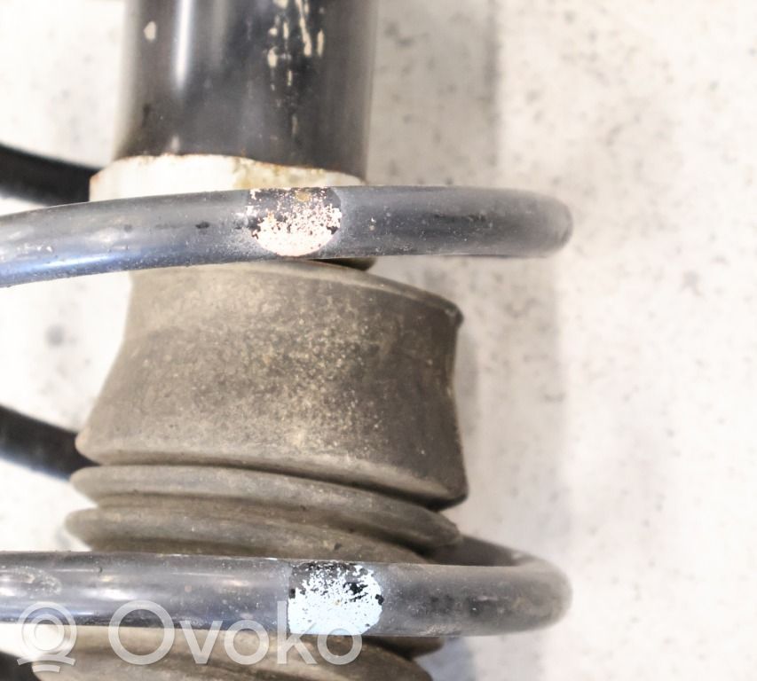 Toyota Urban Cruiser XP110 Ammortizzatore anteriore con molla elicoidale 