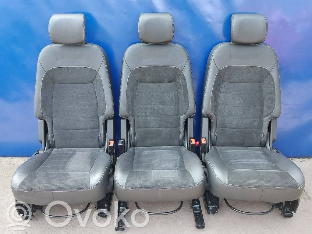 Seat set