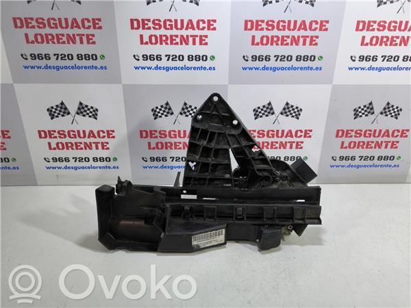Ford Focus Front door lock 