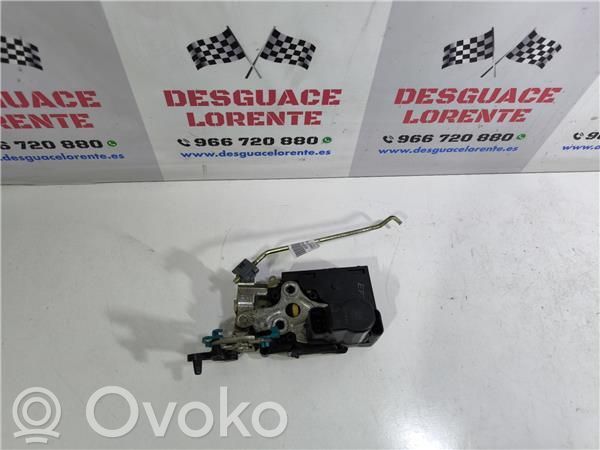 Motor de cierre de puerta trasera   A046818