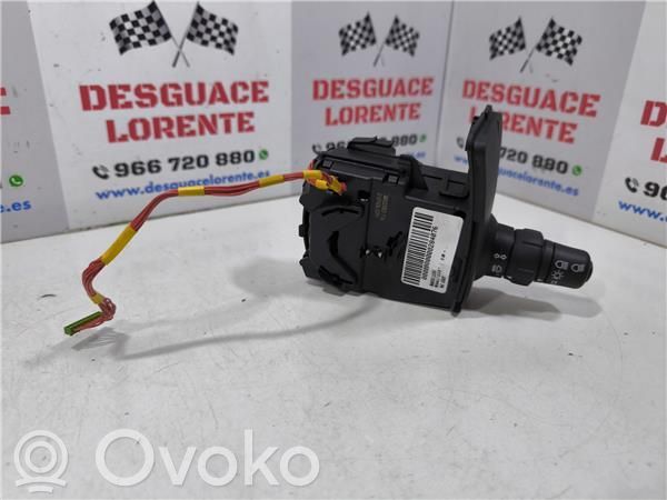 Renault Clio III Interrupteur d’éclairage 
