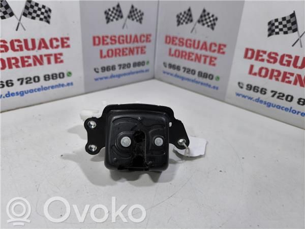 Tailgate lock latch   ME01AS