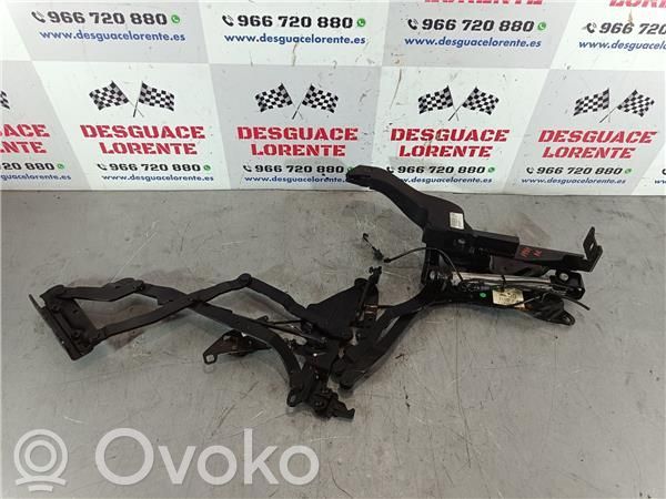 Tailgate/trunk/boot hinge   13247431