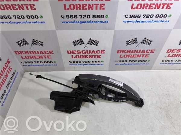Manecilla externa puerta trasera   8V41S266B31