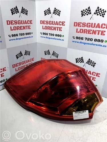 Luz trasera/de freno   92401A20,92401A20