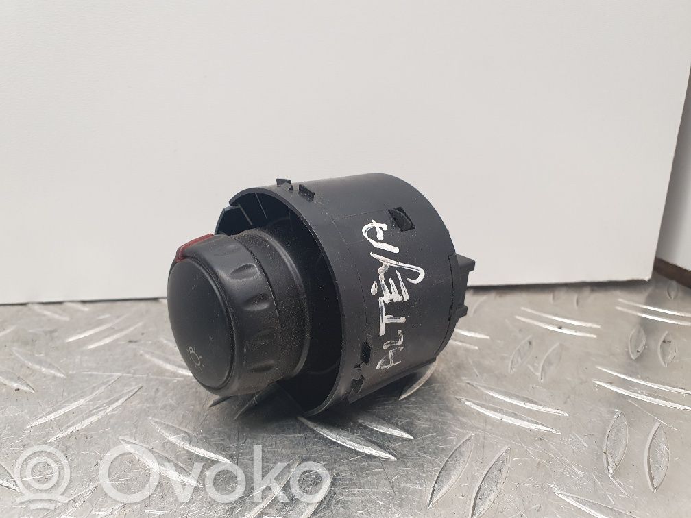 Seat Altea XL Light switch 