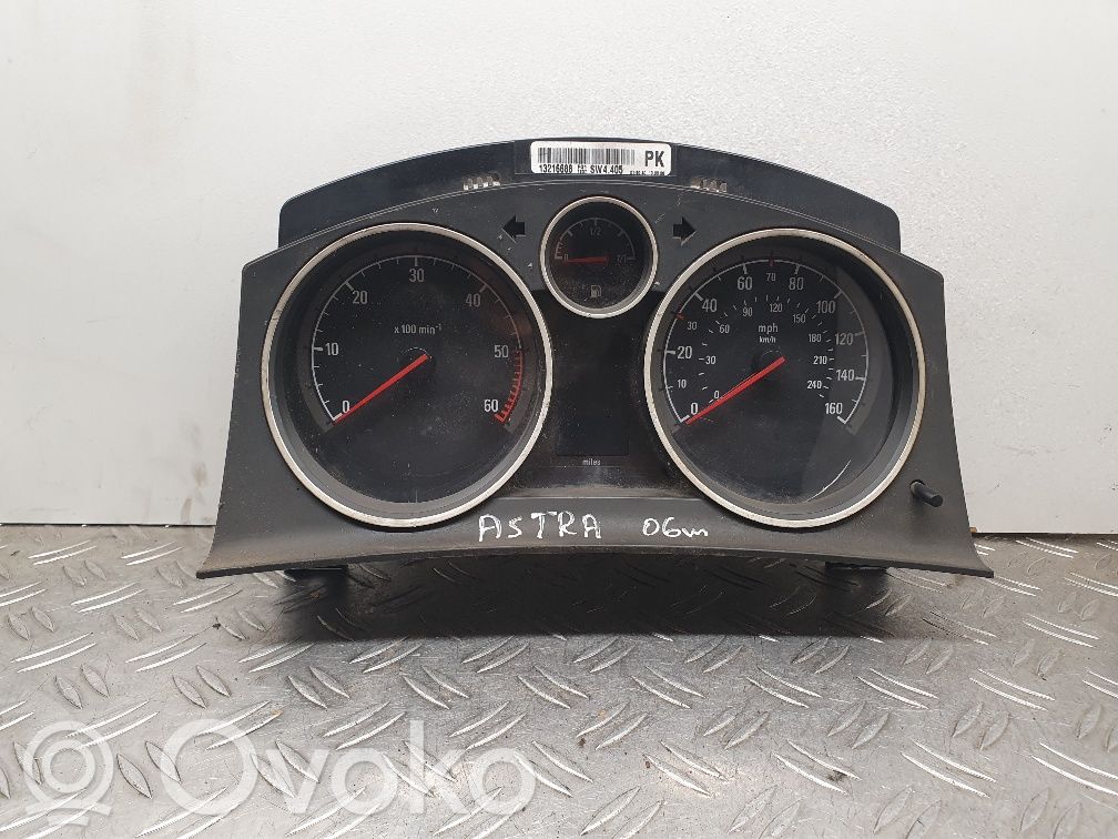 Opel Zafira B Velocímetro (tablero de instrumentos) 