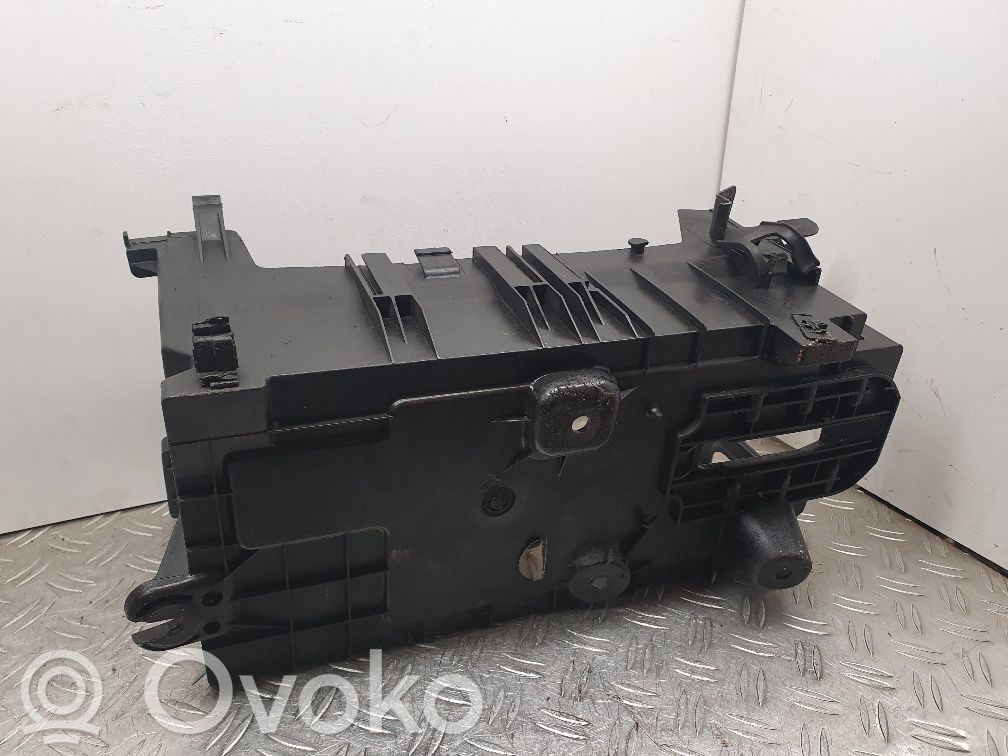 Opel Insignia A Półka akumulatora 
