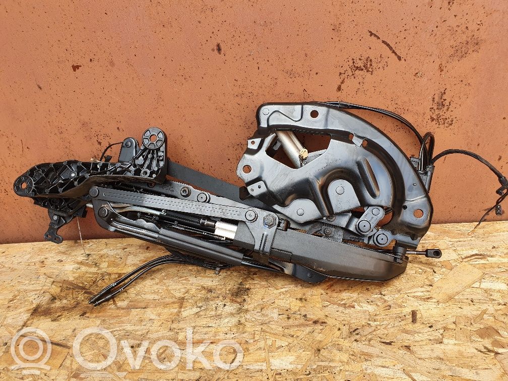 Volkswagen Eos Convertible roof hinge 