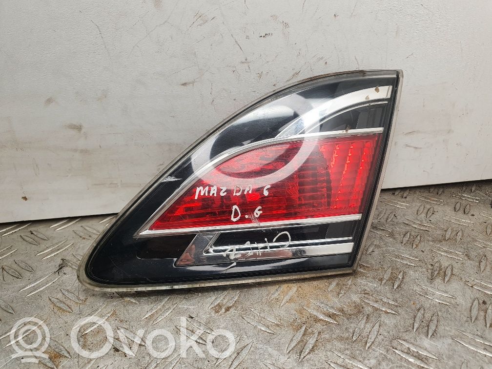 Mazda 6 Aizmugurējais lukturis pārsegā 