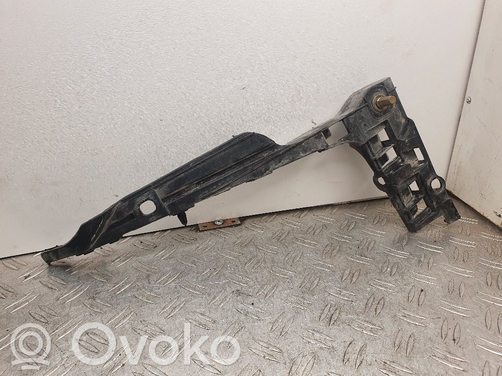 Alfa Romeo 159 Soporte de montaje del parachoques trasero 