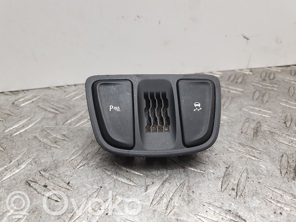 Opel Zafira C Parking (PDC) sensor switch 