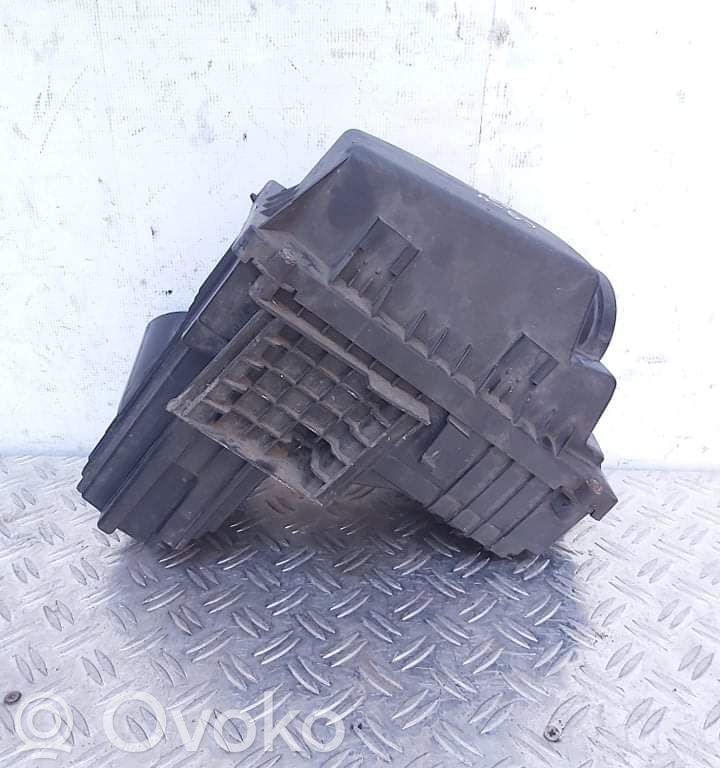 Citroen C5 Air filter box 