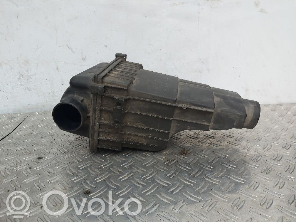 Citroen Xsara Picasso Air filter box 