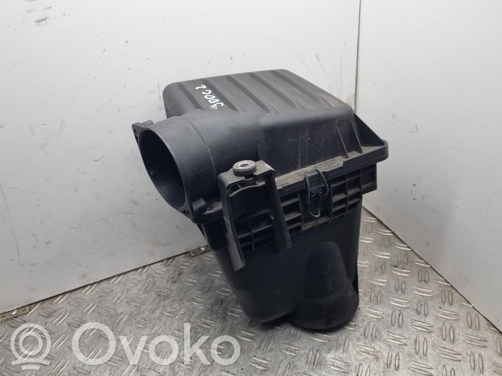 Chrysler 300 - 300C Gaisa filtra kaste 