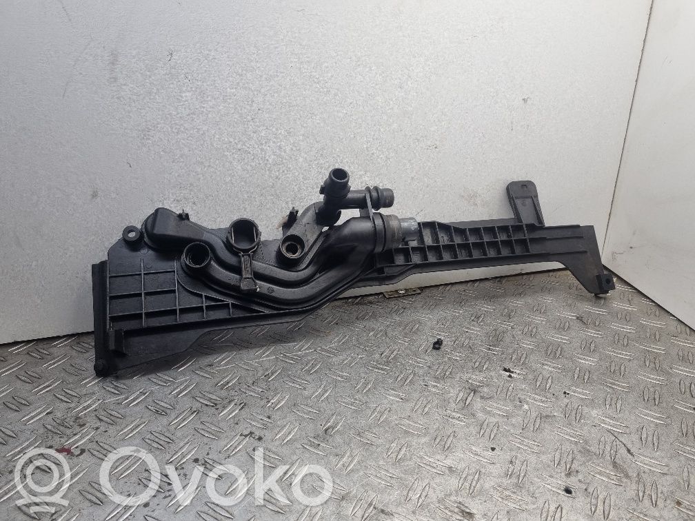 Engine coolant pipe/hose   1438819,1438820