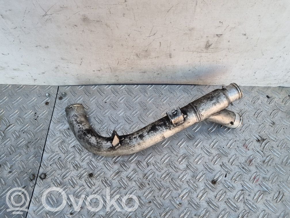Audi A8 S8 D3 4E Interkūlera šļūtene (-es) / caurule (-es) 