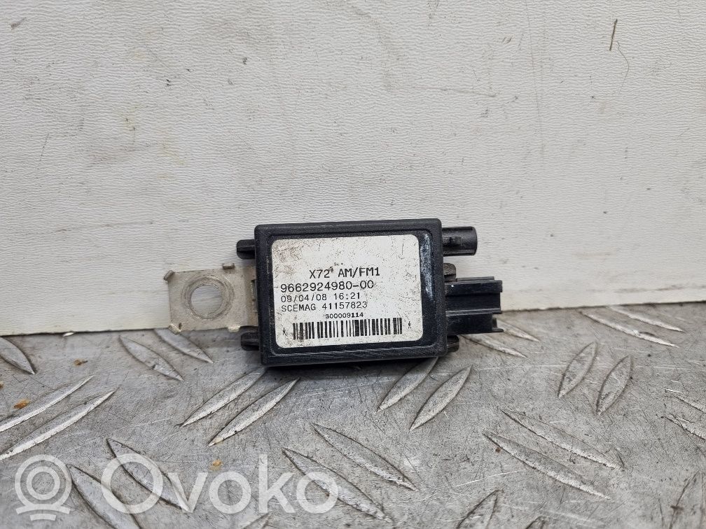 Citroen C5 Antenos stiprintuvas 