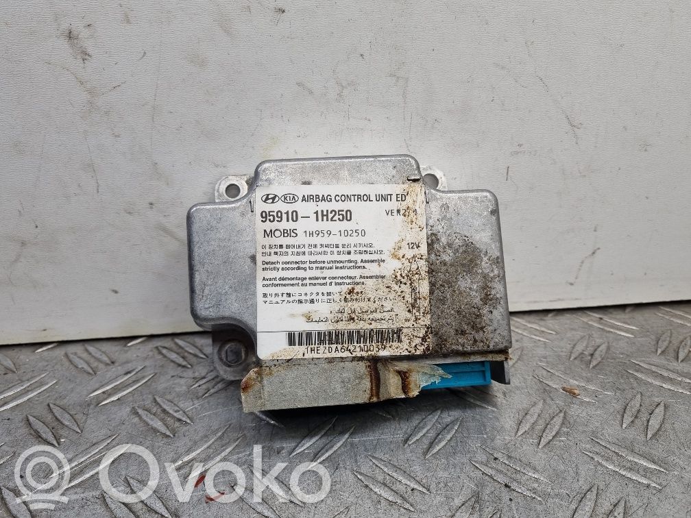 KIA Ceed Airbag control unit/module 