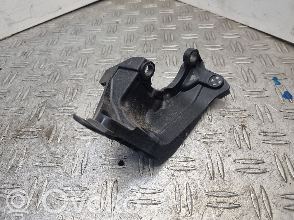 Citroen C4 SpaceTourer Engine mounting bracket 