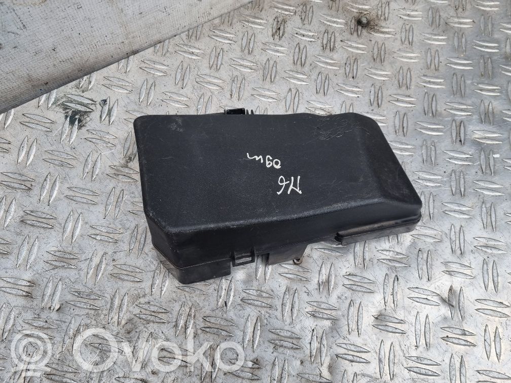 Mazda 6 Fuse box cover 