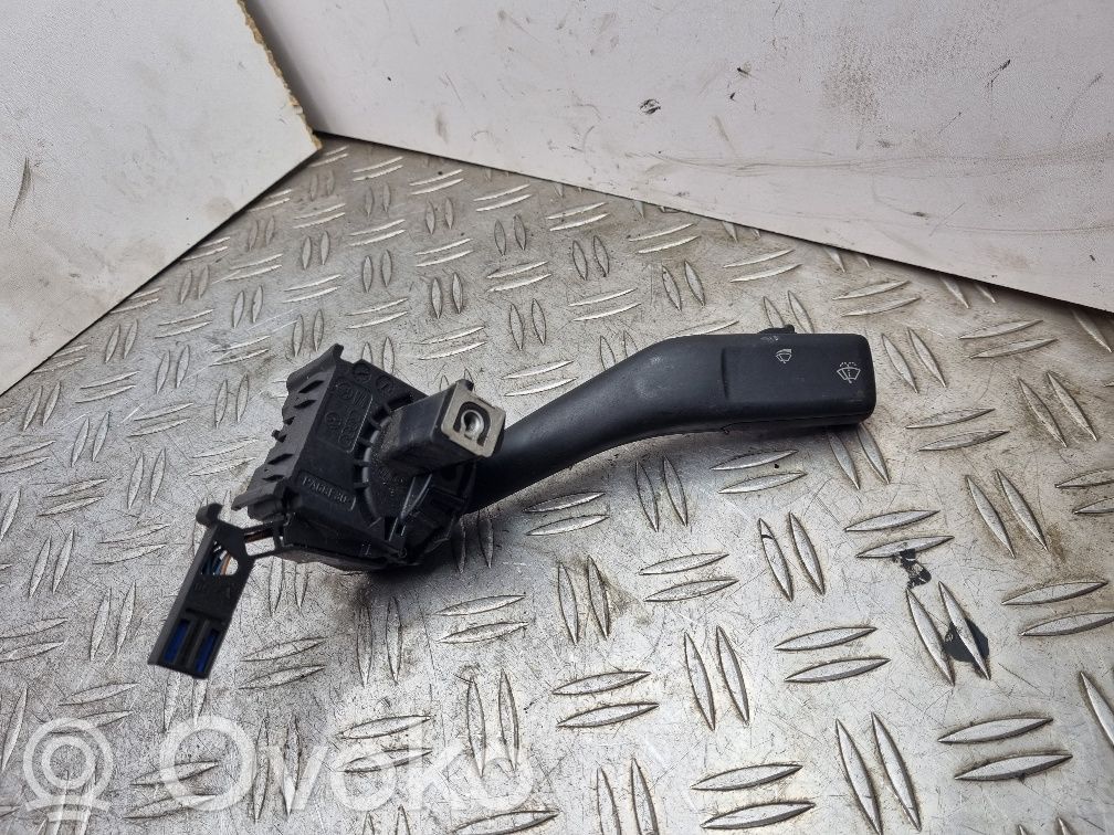 Volkswagen Jetta V Wiper control stalk 