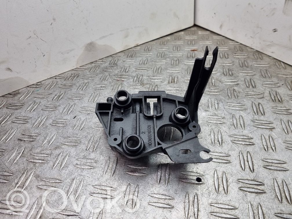 Peugeot 3008 I Fuel filter bracket/mount holder 