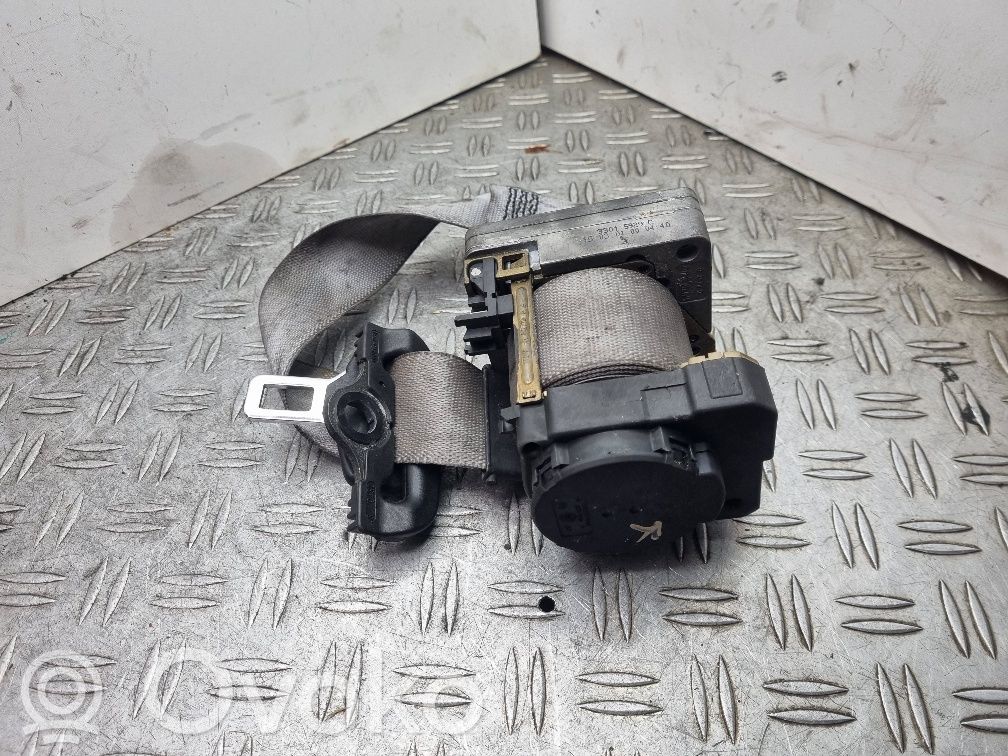 Mercedes-Benz S W220 Cinturón trasero 