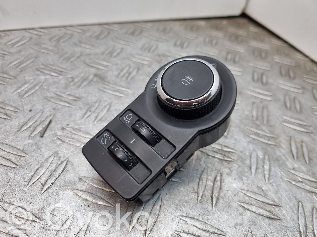 Opel Insignia A Light switch 