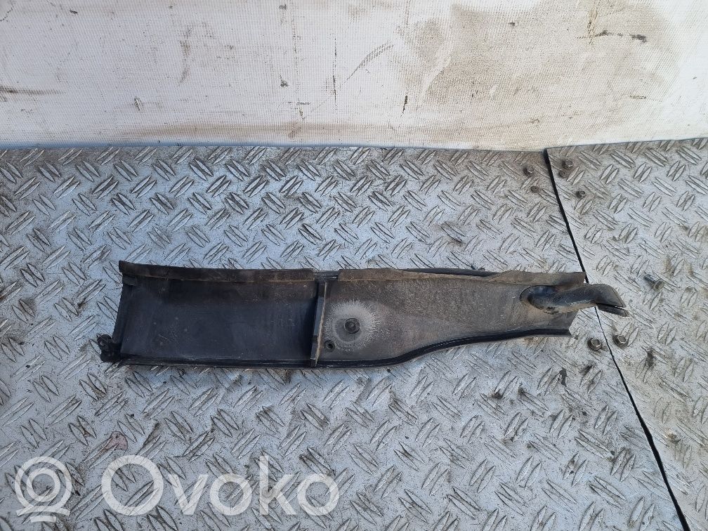 BMW 3 E90 E91 Other engine bay part 