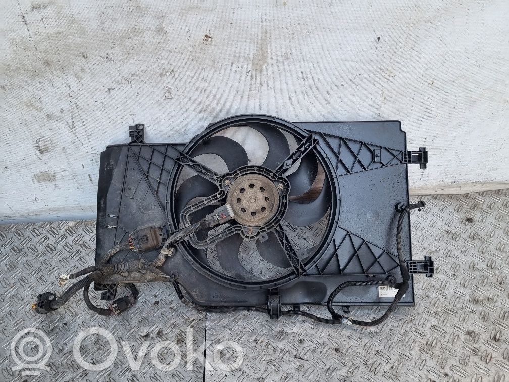 Opel Meriva B Elektryczny wentylator chłodnicy 