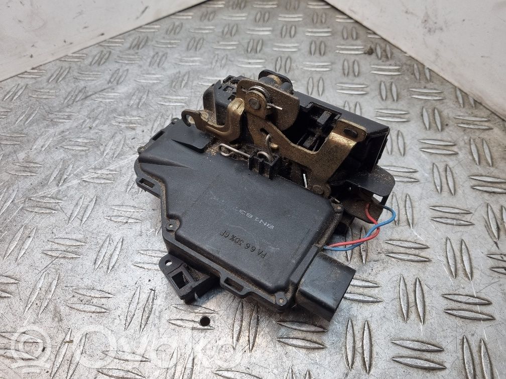 Audi TT Mk1 Front door lock 