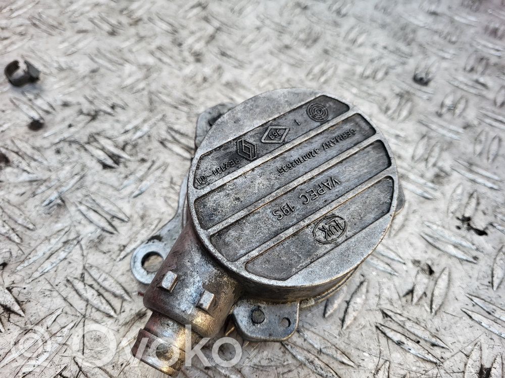 Renault Laguna II Vacuum pump 